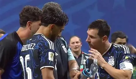 Messi Reacts To Jordan Pickford's Water Bottle Cheat Sheet