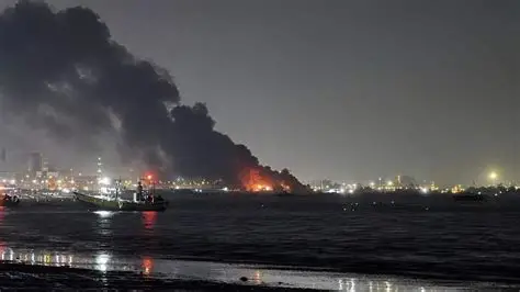 US Iran War: Trump Bombs 90+ Iranian Sites, Declares Ceasefire Is Over